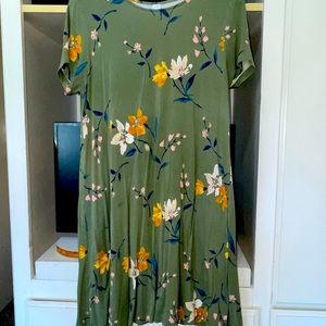 3 Old Navy Printed swing dress. Size petite large. Used. Very comfortable